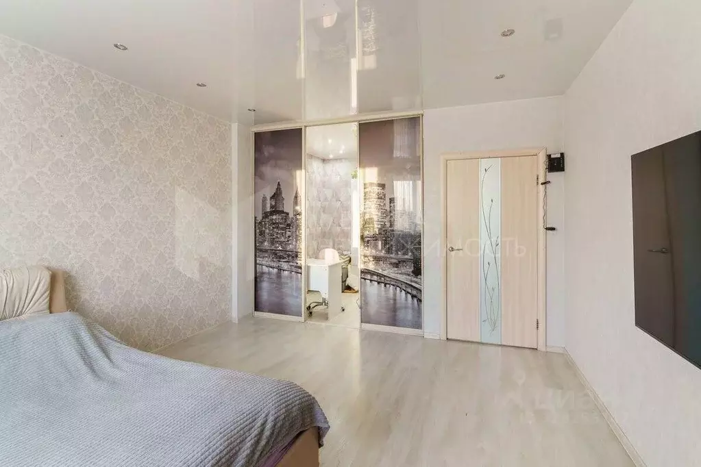 1-к кв. Тюменская область, Тюмень ул. Муравленко, 10 (49.1 м) - Фото 1