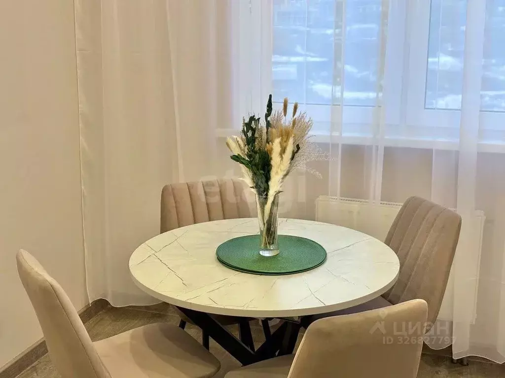 2-к кв. Тюменская область, Тюмень ул. 2-я Луговая, 24к3 (65.0 м) - Фото 1