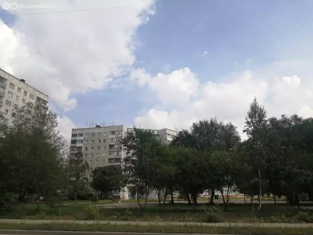 3-комнатная квартира: Новосибирск, Киевская улица, 28 (60.9 м) - Фото 1