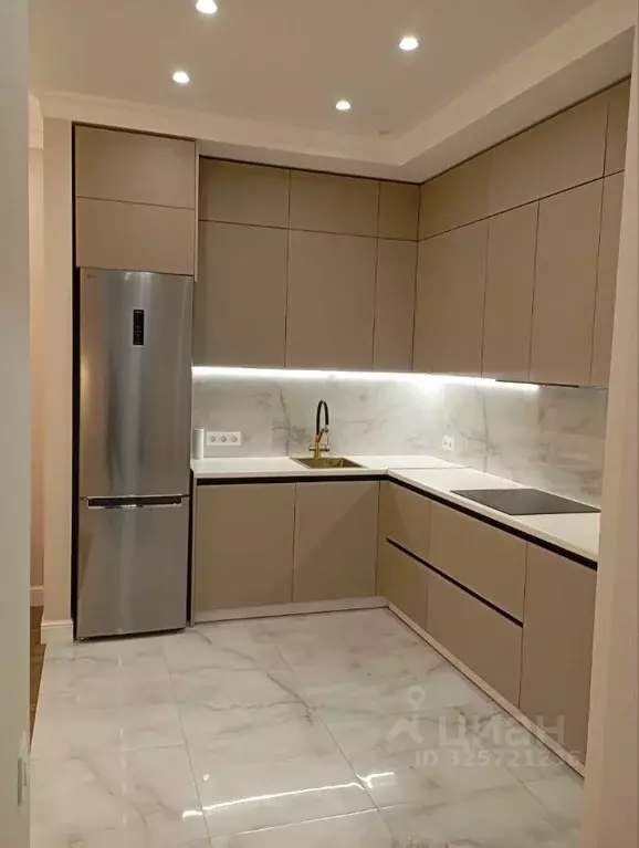 3-к кв. Москва ул. Василия Ланового, 1к2 (62.0 м) - Фото 0