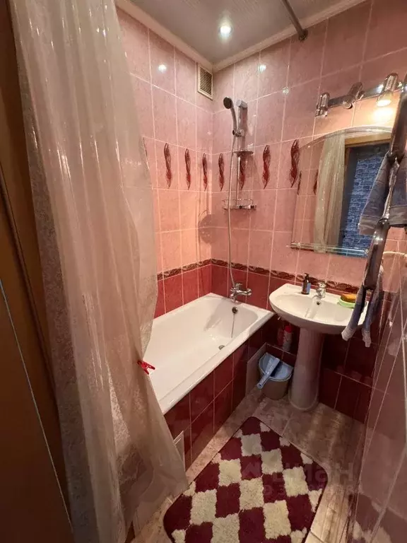 2-к кв. Алтайский край, Барнаул Интернациональная ул., 228 (43.0 м) - Фото 0