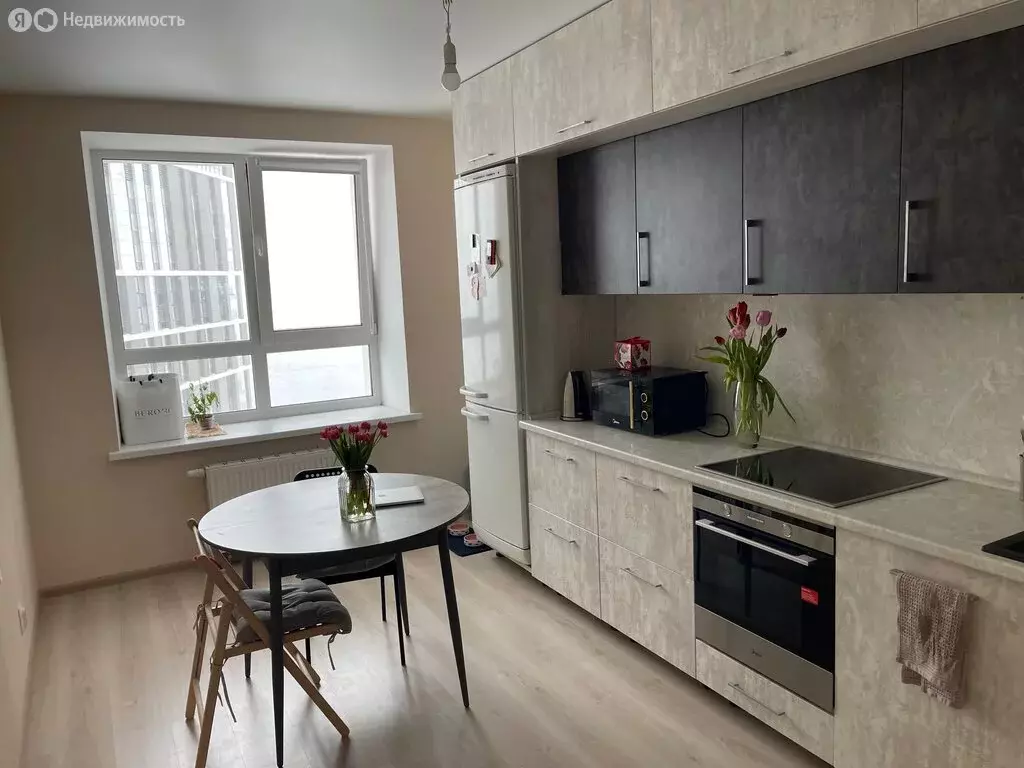 2-комнатная квартира: Пермь, улица Окулова, 24 (62 м) - Фото 0