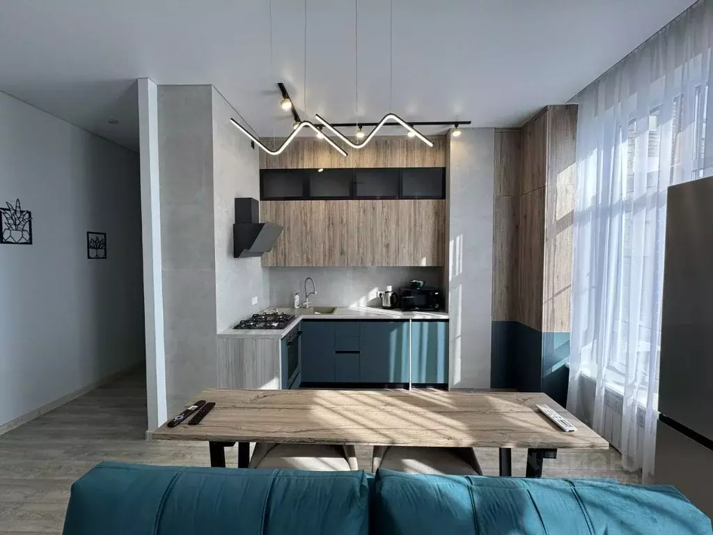 2-к кв. Астраханская область, Астрахань Боевая ул., 30 (67.0 м) - Фото 1