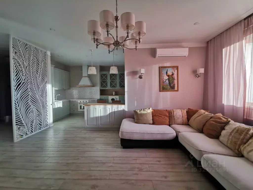 3-к кв. Волгоградская область, Волгоград Батальонная ул., 13 (105.0 м) - Фото 1