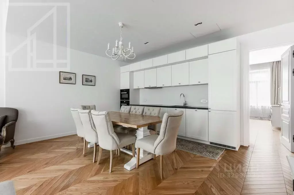 3-к кв. Москва Никольская ул., 10/2С2б (122.0 м) - Фото 2