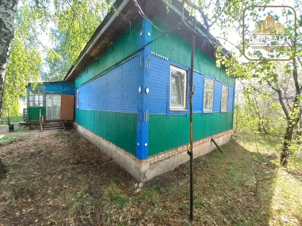 Дом в Саратовская область, Балашовский район, Октябрьское ... - Фото 0