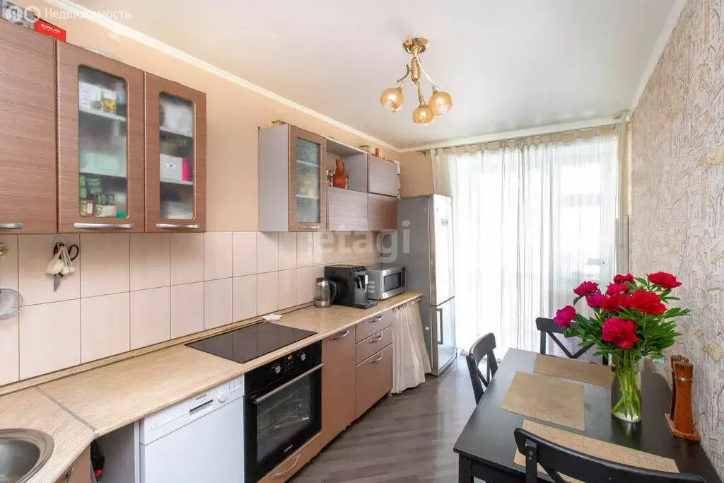 2-комнатная квартира: Тюмень, улица Ю.-Р.Г. Эрвье, 16к1 (53.1 м) - Фото 2