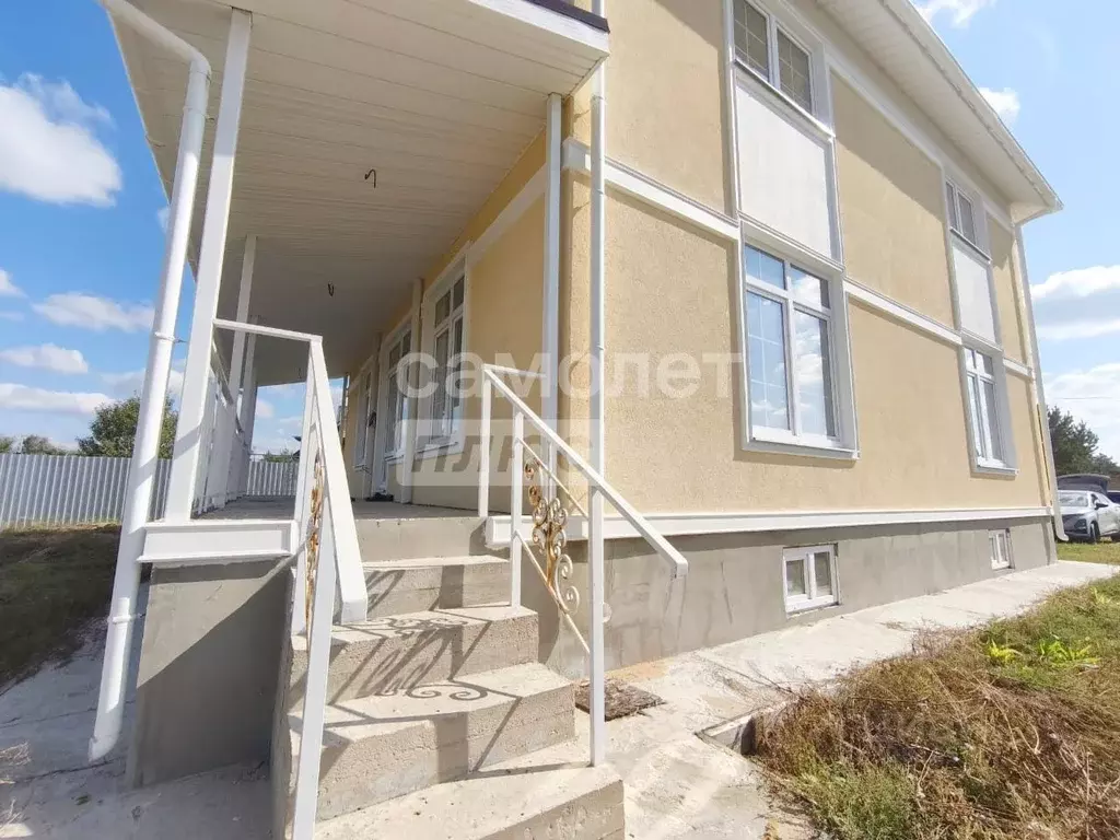 Дом в Калужская область, Дзержинский муниципальный округ, с. Дворцы ... - Фото 1