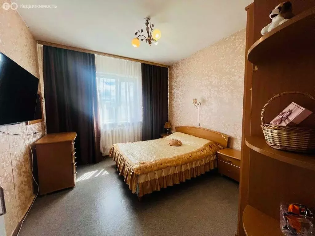 3-комнатная квартира: Николаевск-на-Амуре, улица Наумова, 24А (69 м) - Фото 1