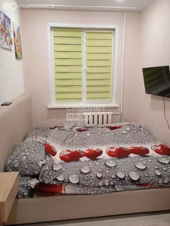 3-комнатная квартира: Киров, Нововятский район, улица МОПРа, 11 (55 м) - Фото 1