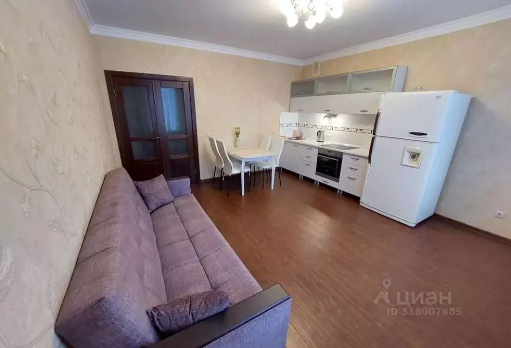 1-к кв. Свердловская область, Екатеринбург ул. Татищева, 49 (50.0 м) - Фото 1