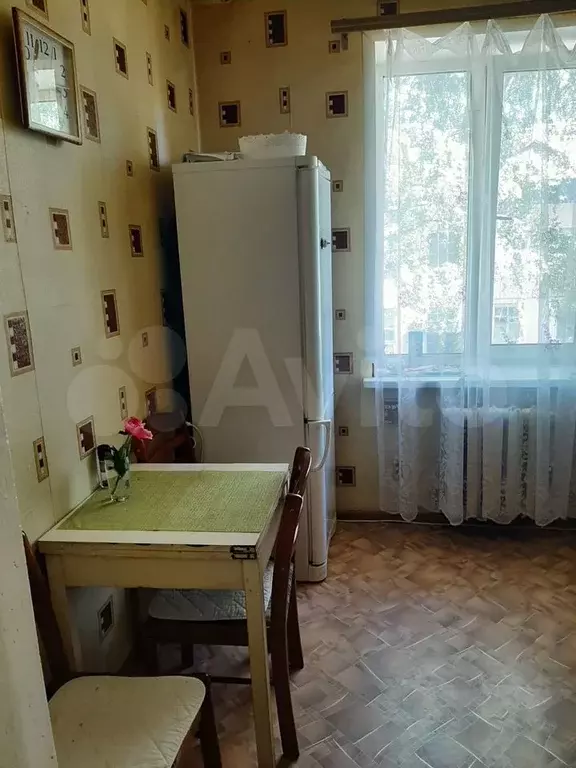 Комната 12 м в 3-к., 2/2 эт. - Фото 0