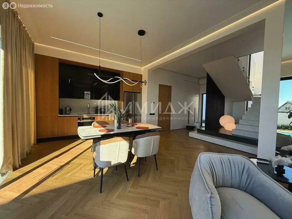 Дом в Сочи, Ворошиловградская улица (200 м) - Фото 1