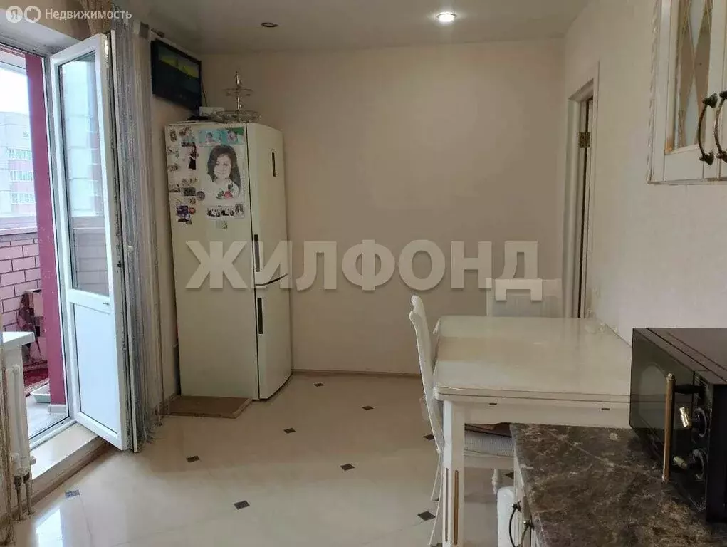 3-комнатная квартира: Воронеж, Олимпийский бульвар, 14 (85 м) - Фото 1