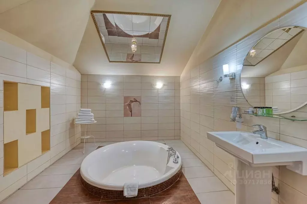 Комната Москва Певческий пер., 4С1 (63.0 м) - Фото 2