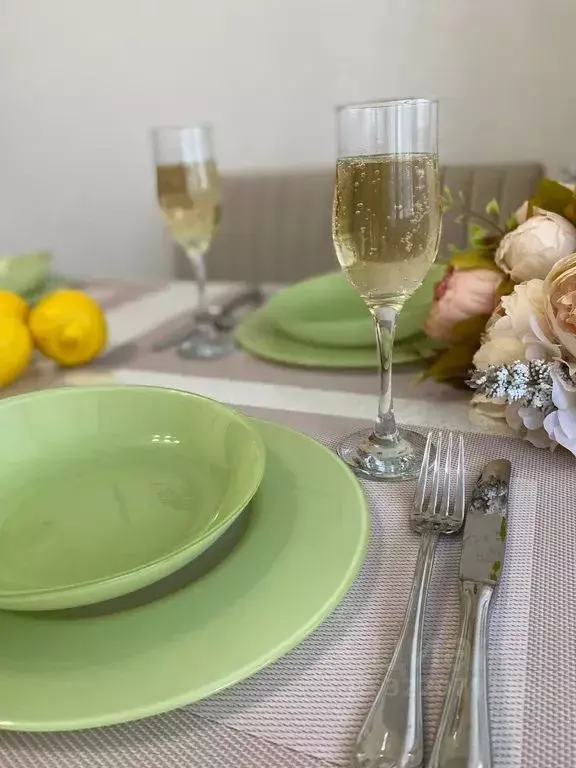 1-к кв. Тюменская область, Тюмень ул. Федюнинского, 56 (39.0 м) - Фото 1