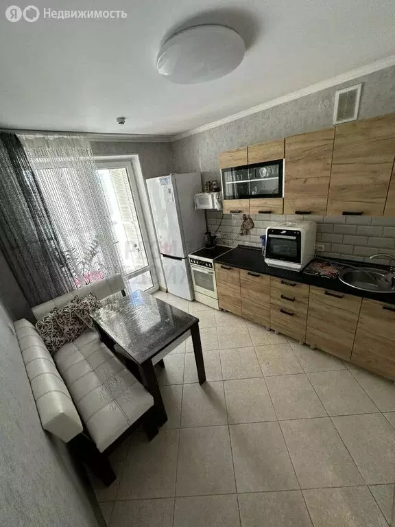 1-комнатная квартира: посёлок городского типа Стройкерамика, улица ... - Фото 1