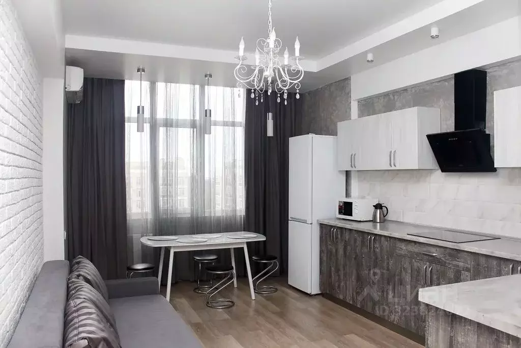 1-к кв. Крым, Евпатория ул. Полупанова, 27И (48.0 м) - Фото 1