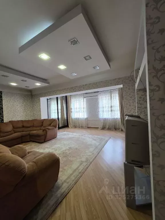 3-к кв. Дагестан, Махачкала просп. Амет-Хана Султана, 10А (85.0 м) - Фото 1