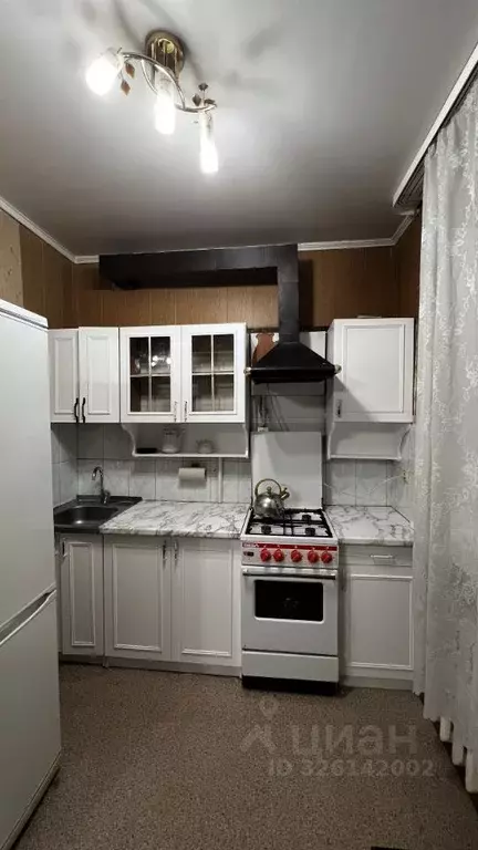 1-к кв. Омская область, Омск Учебная ул., 190 (31.0 м) - Фото 2