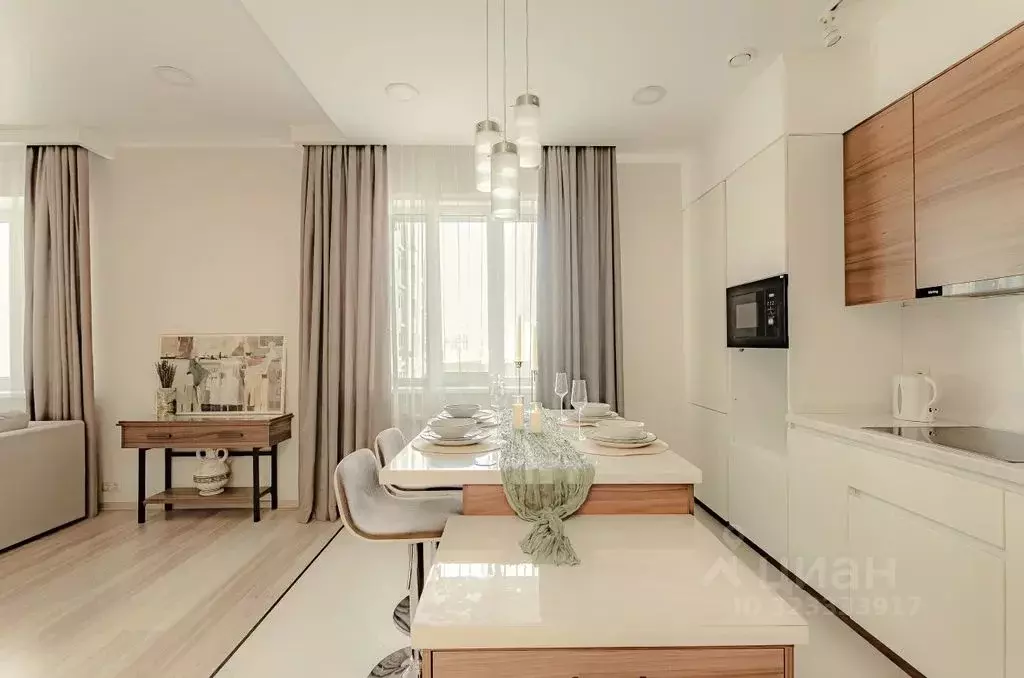 1-к кв. Татарстан, Казань ул. Павлюхина, 110В (57.0 м) - Фото 1