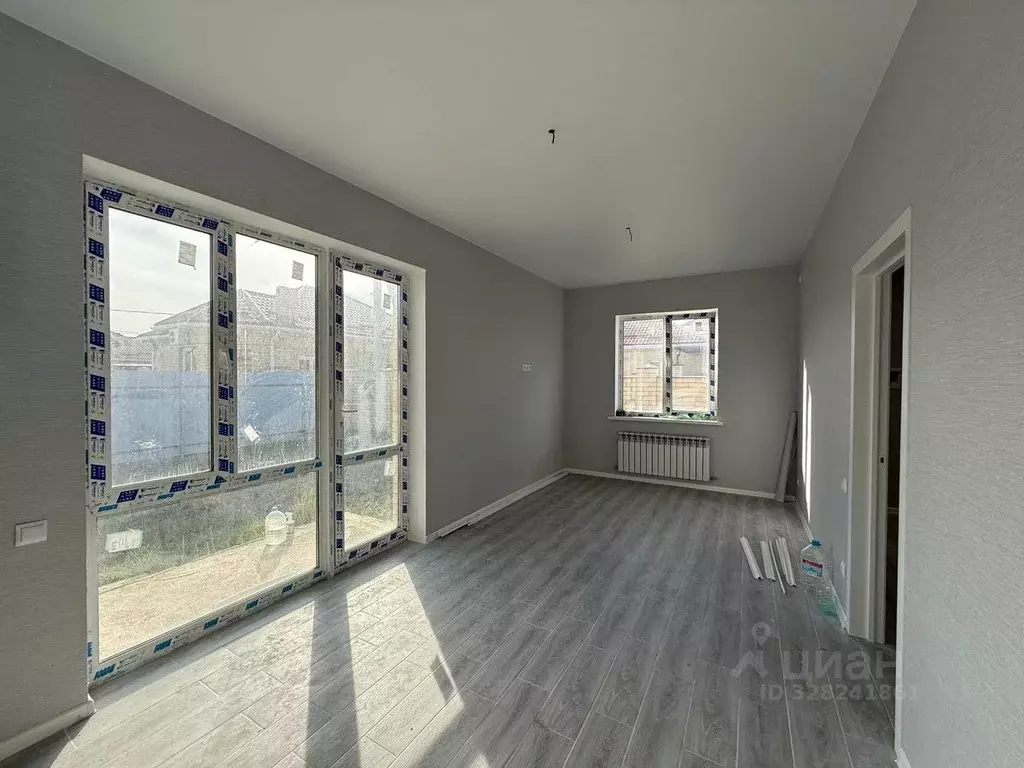 Дом в Краснодарский край, Динской район, Южно-Кубанское с/пос, пос. ... - Фото 1