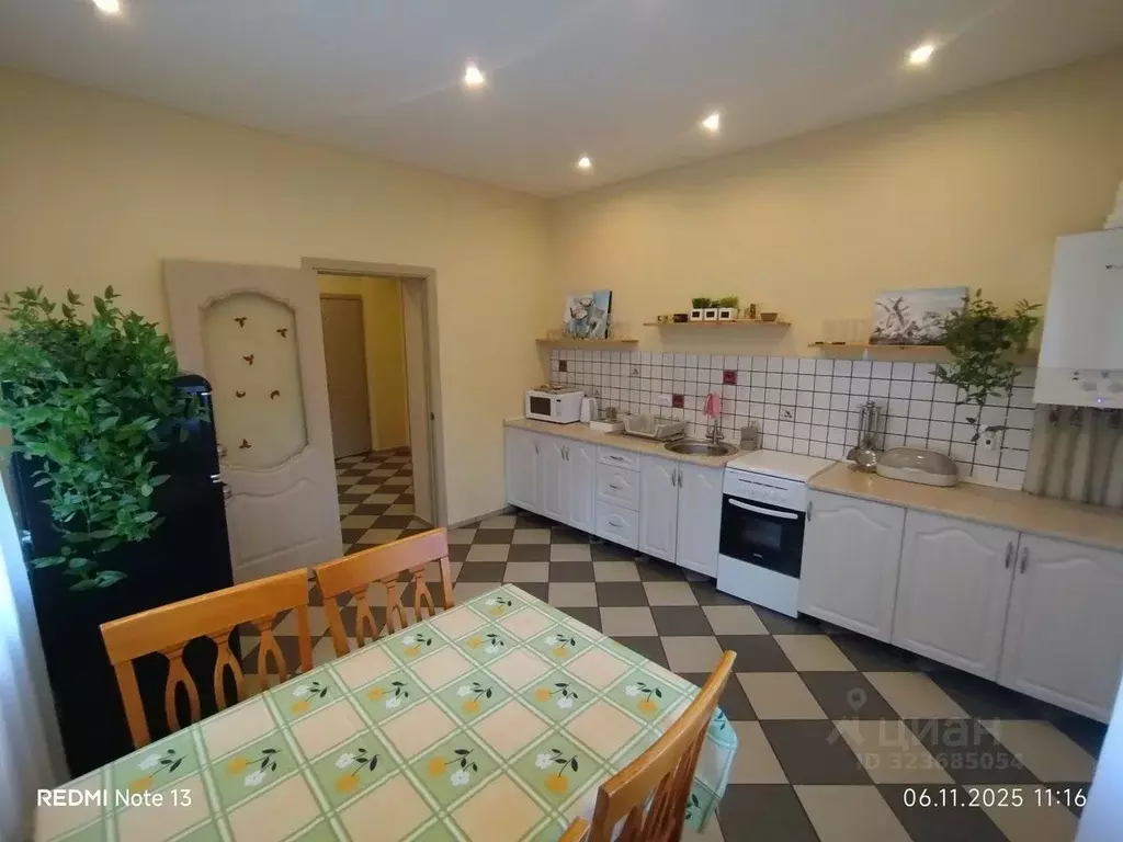 2-к кв. Калининградская область, Светлогорск ул. Карла Маркса, 3 (85.0 ... - Фото 1