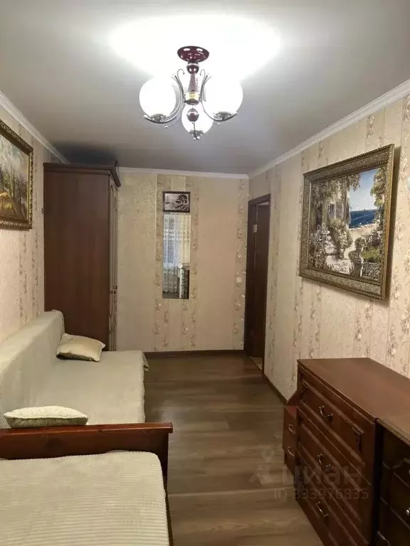 Комната Москва Нарвская ул., 4 (13.0 м) - Фото 1