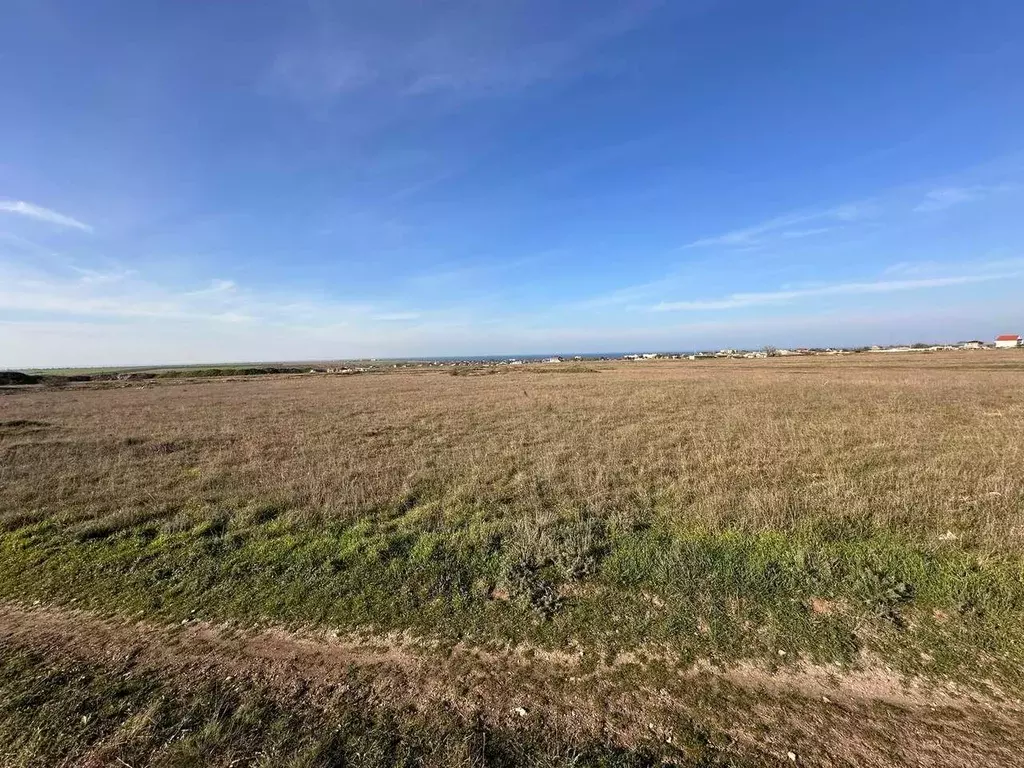 Участок в Крым, Ленинский район, Семисотское с/пос, с. Каменское  (6.0 ... - Фото 1