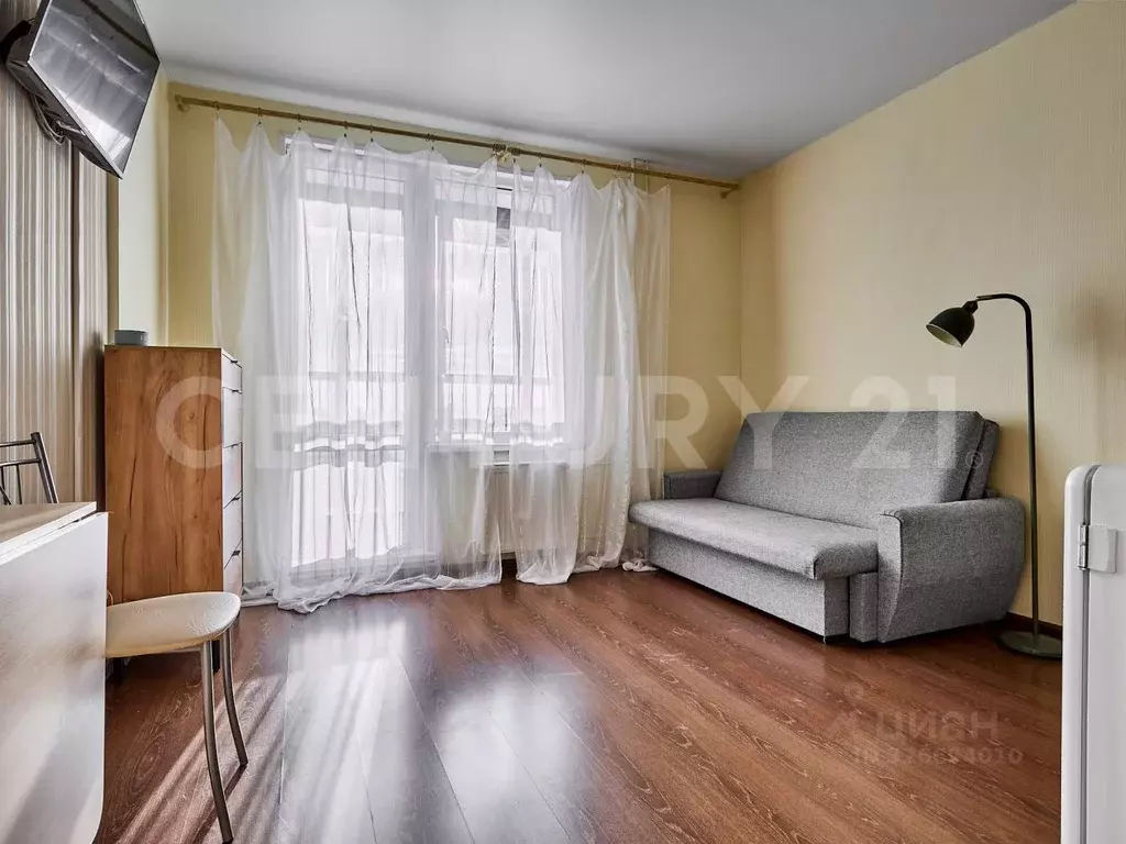 Студия Санкт-Петербург бул. Головнина, 10 (21.2 м) - Фото 1