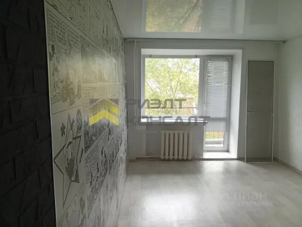 1-к кв. Омская область, Омск ул. 3-я Железнодорожная, 10А (30.0 м) - Фото 0