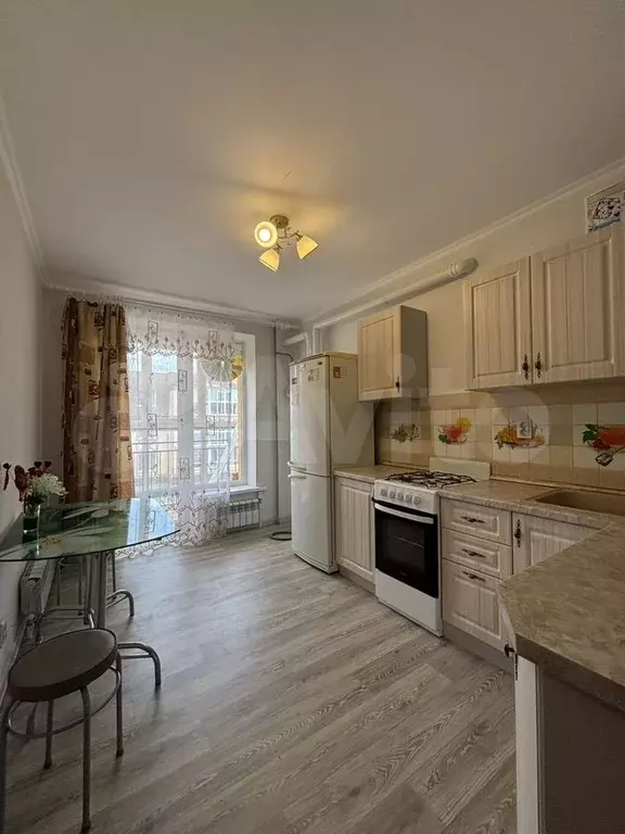2-к. квартира, 57 м, 2/3 эт. - Фото 0