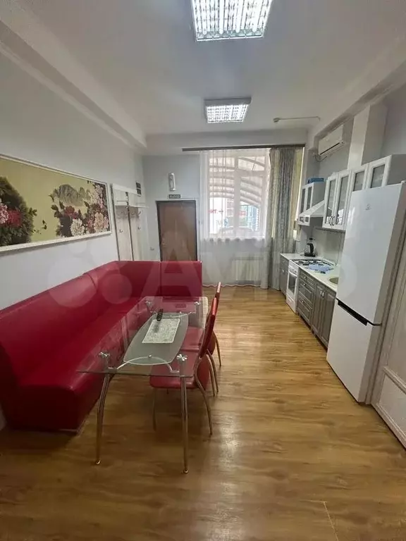 1-к. квартира, 38 м, 1/3 эт. - Фото 0