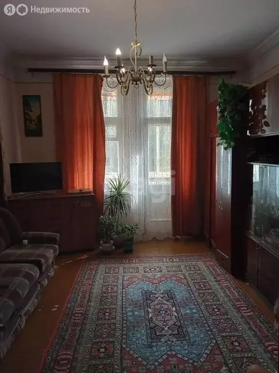 3-комнатная квартира: Новоуральск, улица Льва Толстого, 10 (74.5 м) - Фото 0