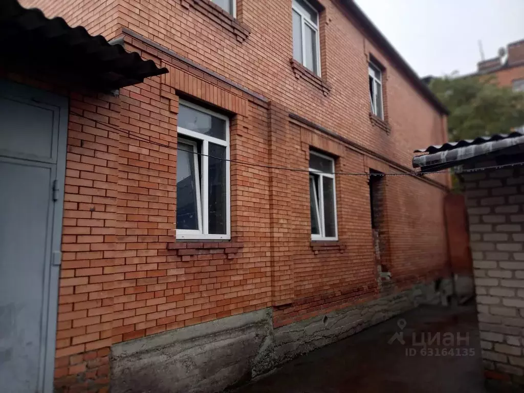 Дом в Северная Осетия, Владикавказ ул. Маркова, 74 (200 м) - Фото 0