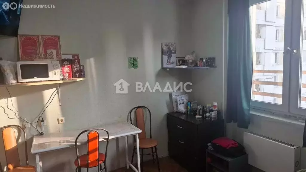 1-комнатная квартира: посёлок городского типа Октябрьский, улица 60 ... - Фото 1