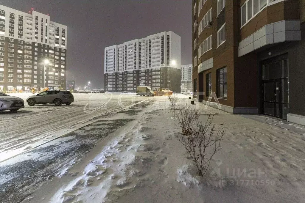 Помещение свободного назначения в Тюменская область, Тюмень ул. ... - Фото 0