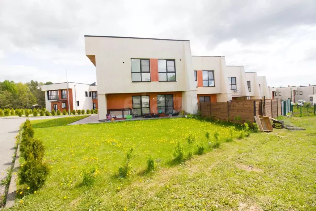 Таунхаус в Калужская область, Малоярославец ул. Медвежья поляна, 6/4 ... - Фото 1