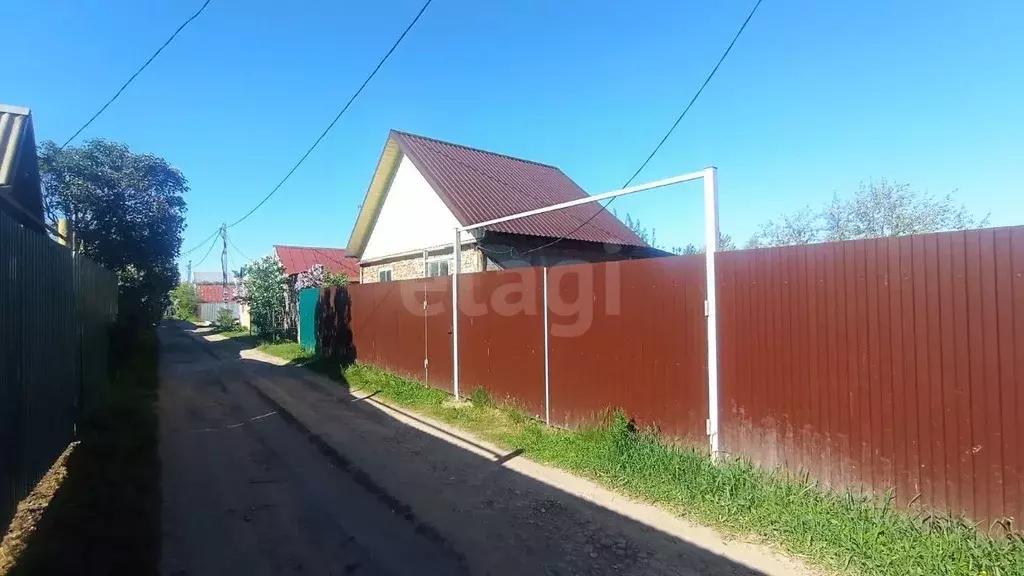 Дом в Саратовская область, Энгельсский район, Красноярское ... - Фото 0