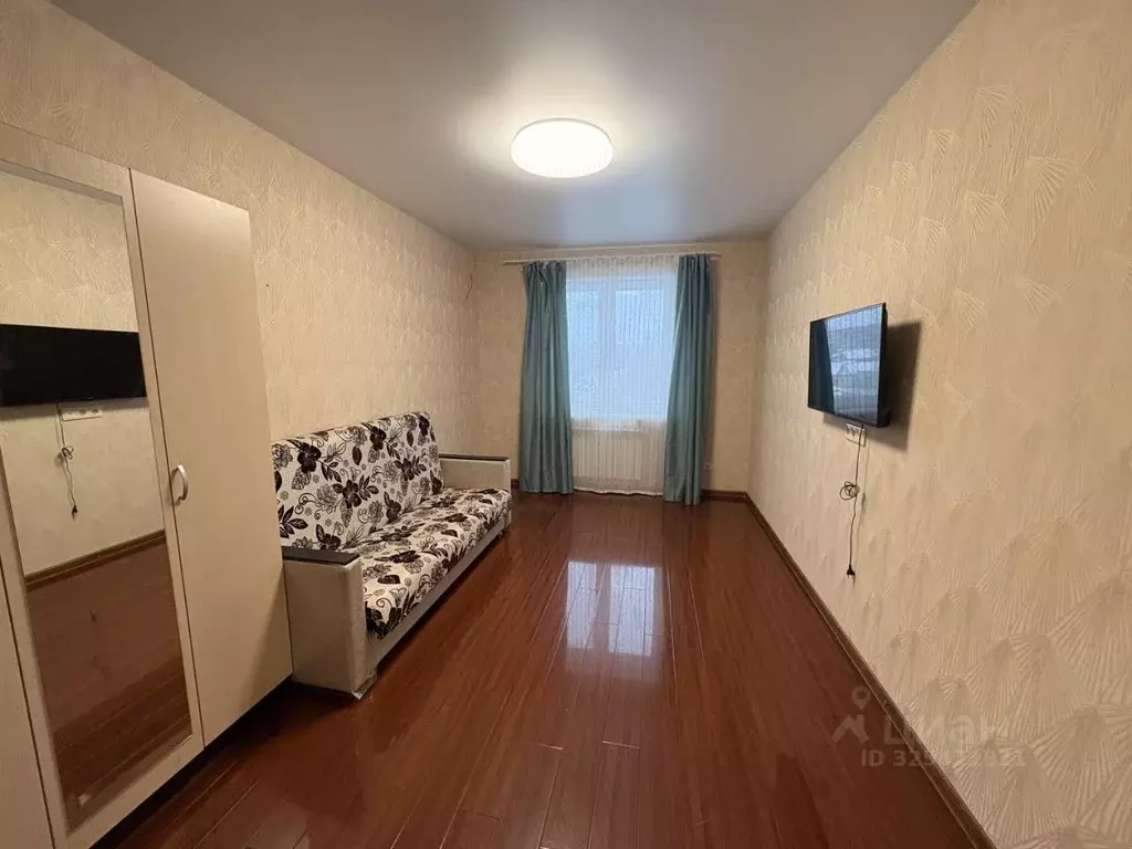 3-к кв. Калужская область, Калуга бул. Солнечный, 10 (74.0 м) - Фото 1