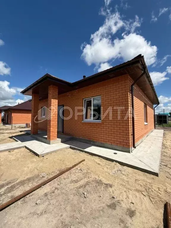 Дом в Тюменская область, Тюменский муниципальный округ, с. Мальково ... - Фото 1