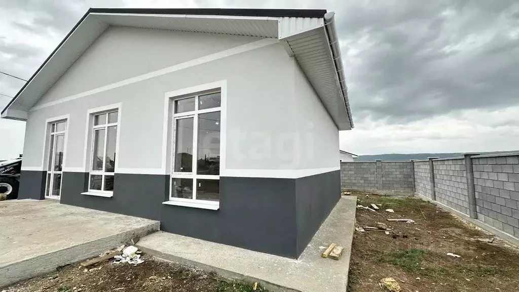 Дом в Крым, Симферопольский район, Родниковское с/пос, с. Новый Мир  ... - Фото 2