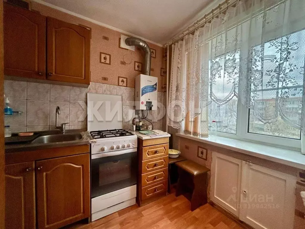 2-к кв. Тульская область, Богородицк ул. Свободы, 36 (44.0 м) - Фото 0