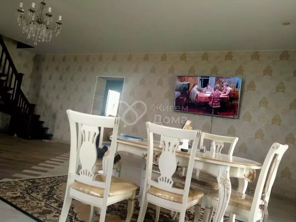 Дом в Волгоградская область, Светлоярский район, с. Большие Чапурники ... - Фото 2