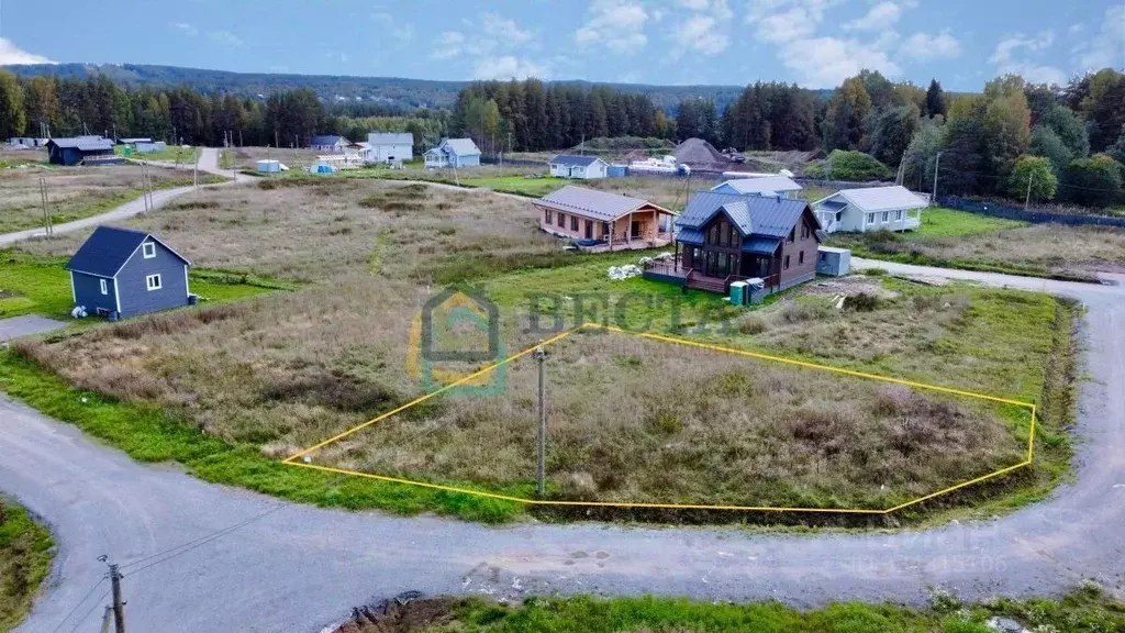 Участок в Ленинградская область, Приозерский район, Красноозерное ... - Фото 2