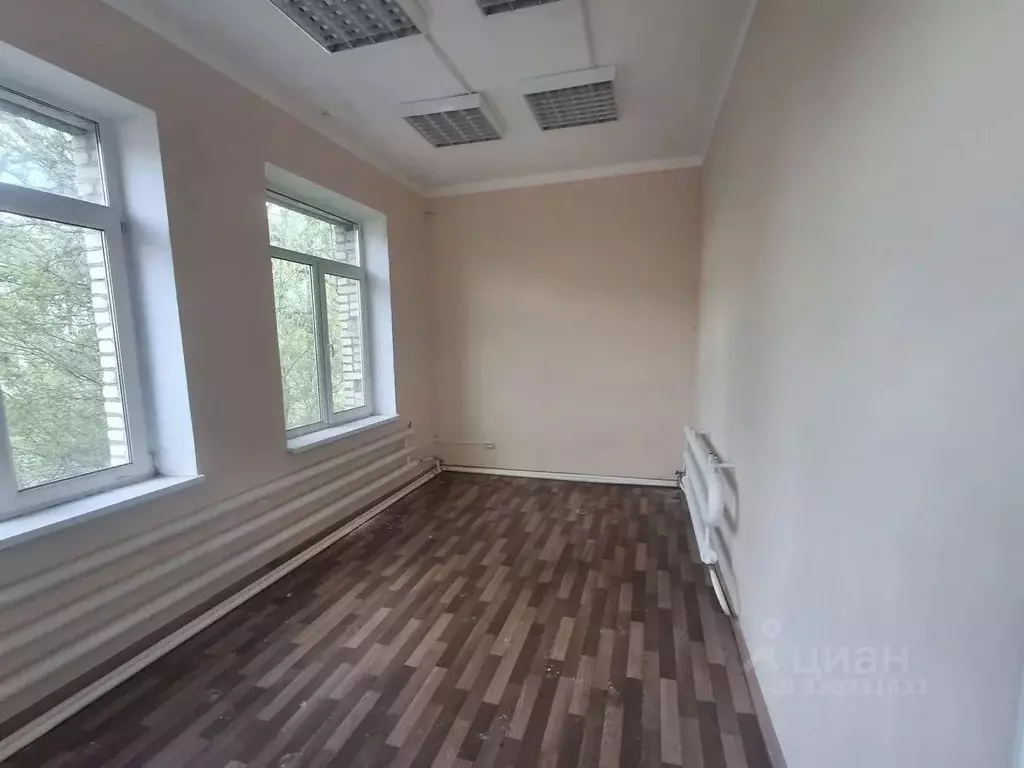 Помещение свободного назначения в Новгородская область, Малая Вишера ... - Фото 1