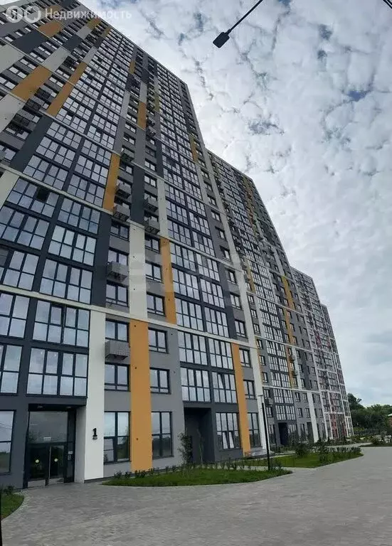 3-комнатная квартира: Тула, улица Седова, 26к2 (64.2 м) - Фото 1