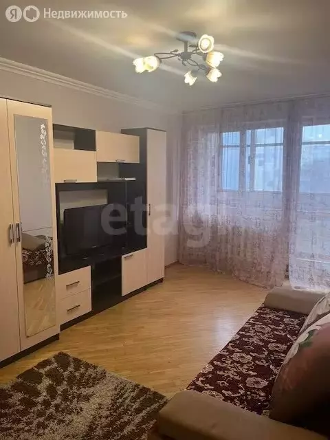 3-комнатная квартира: Калининград, Солнечный бульвар, 20 (66.7 м) - Фото 1