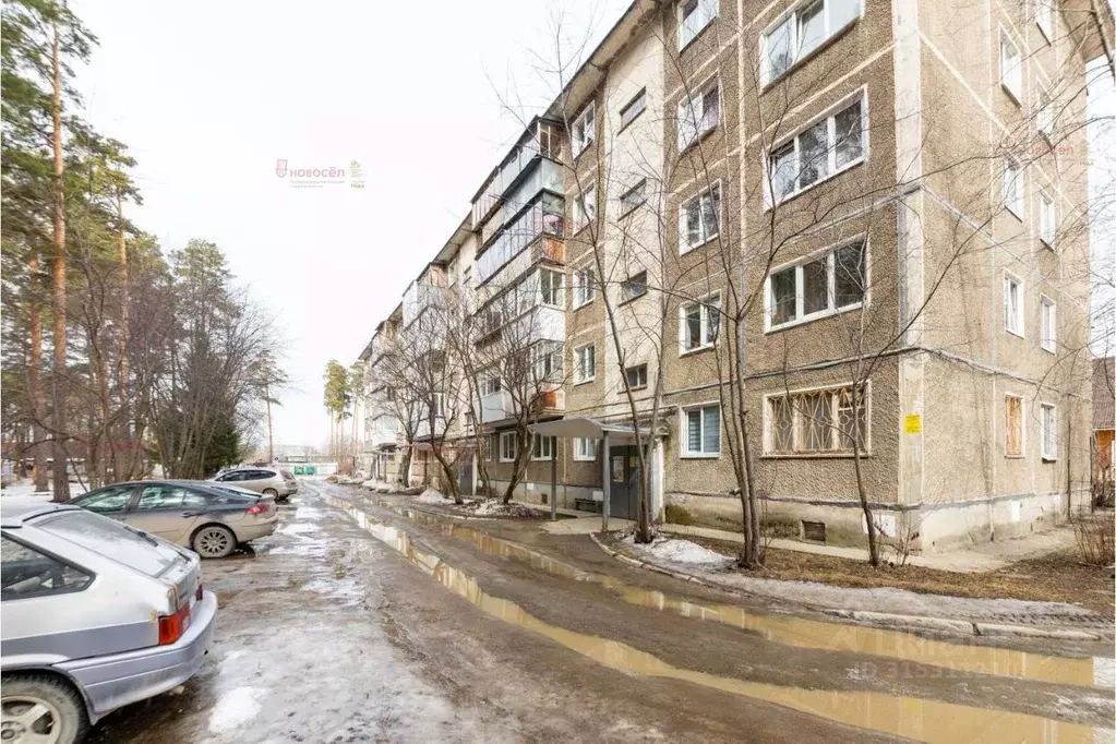 2-к кв. Свердловская область, Березовский Комсомольская ул., 37 (44.3 ... - Фото 0