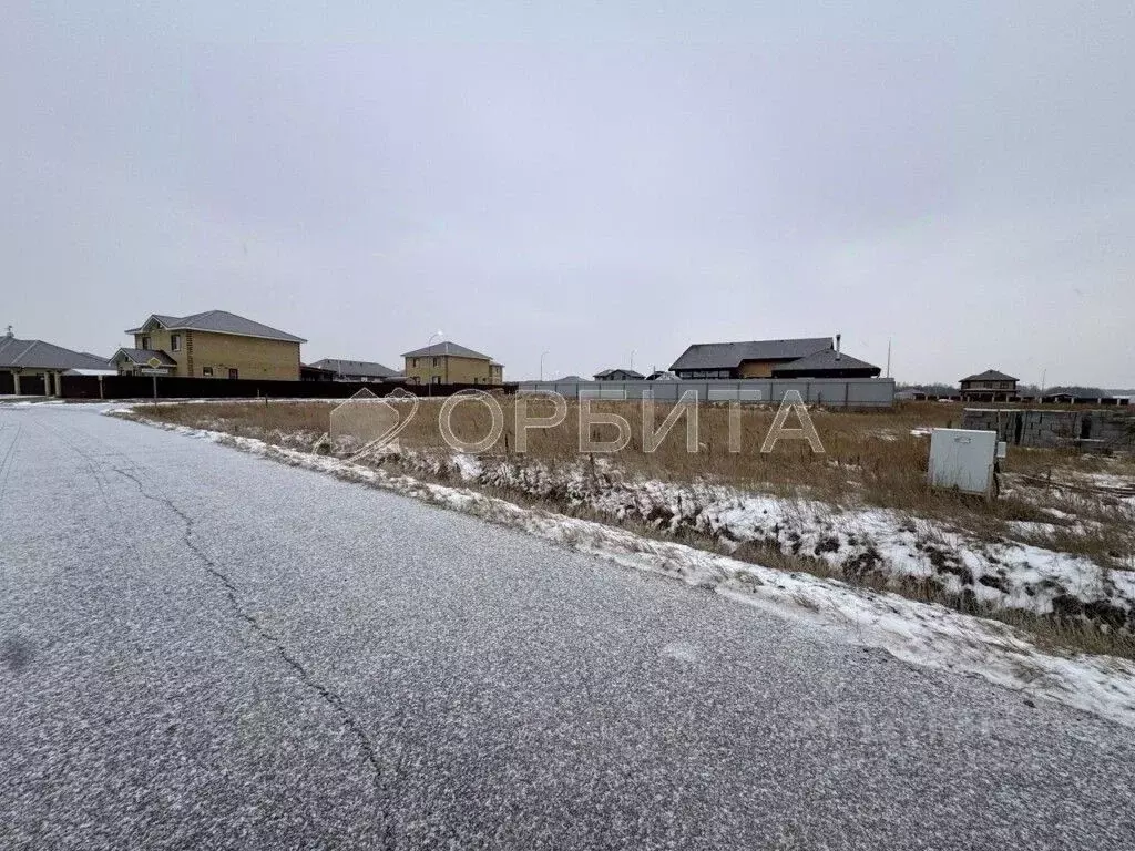 Участок в Тюменская область, Тюменский район, с. Кулаково ул. ... - Фото 1